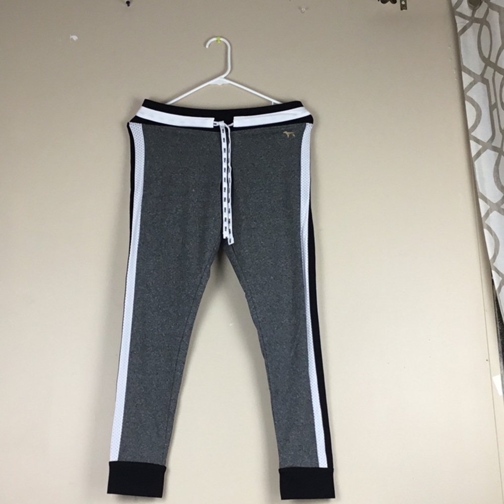 Victoria secret yoga leggings and shirt for women
